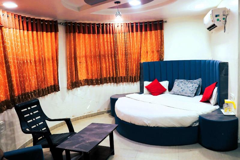 Hotel Vrundavan image