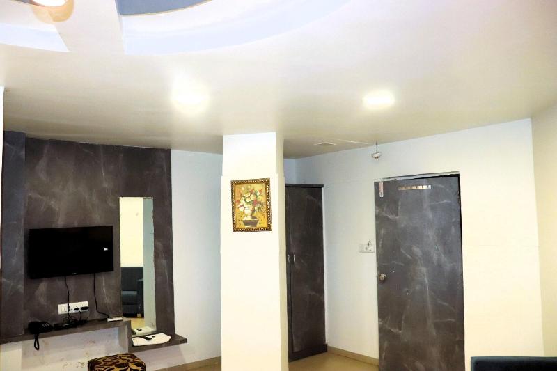 Hotel Vrundavan image