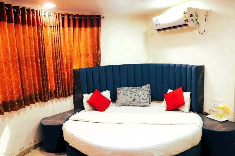 Hotel Vrundavan image