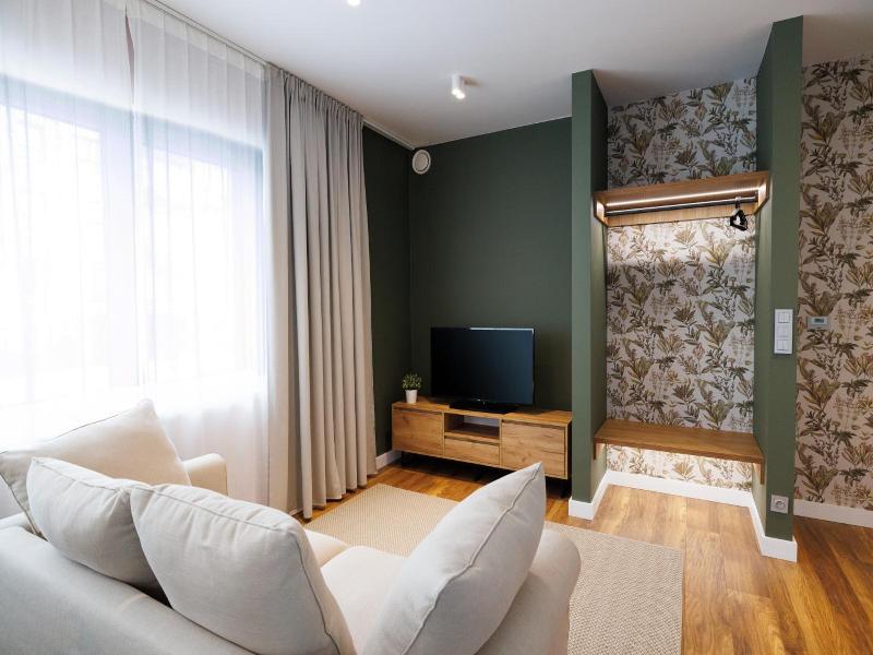 B85 Suites image