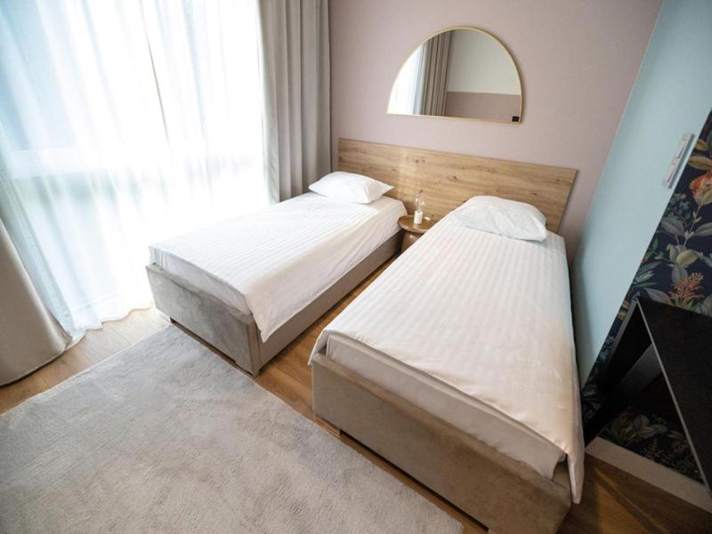 B85 Suites image