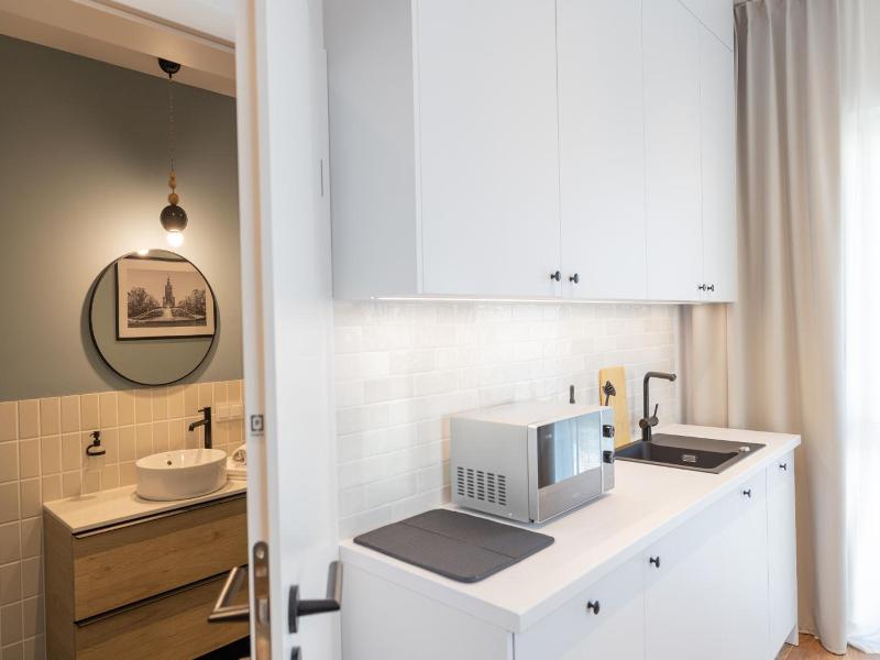 B85 Suites image