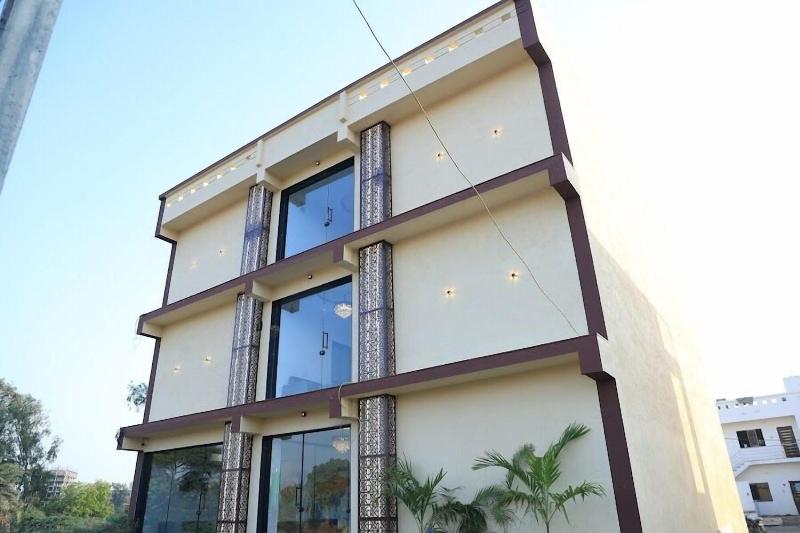 Hotel Fortune — general view
