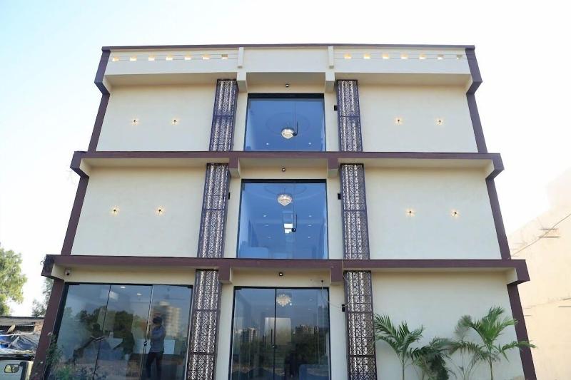 Hotel Fortune — general view