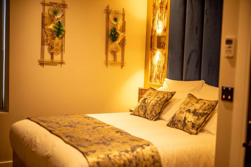 Hotel Holloway image