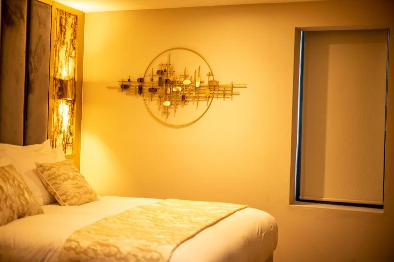 Hotel Holloway image