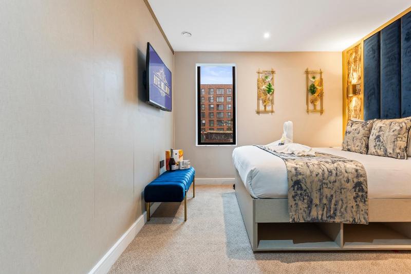 Hotel Holloway image