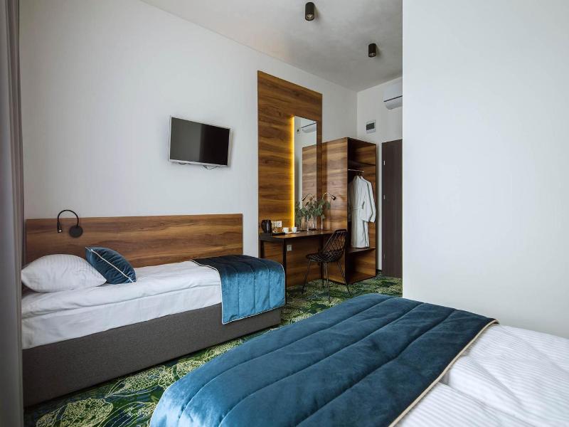 Bloom Hotel Airport Ok Ocie image