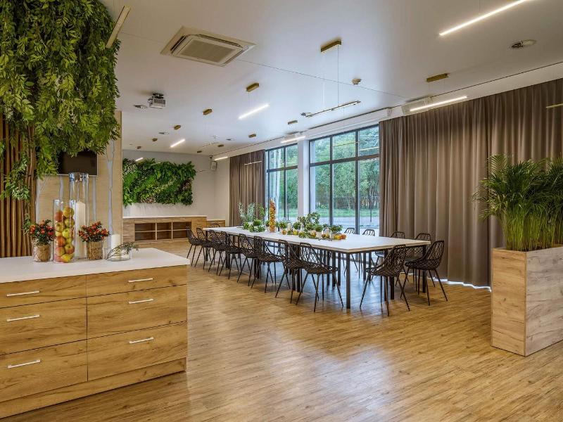 Bloom Hotel Airport Ok Ocie image
