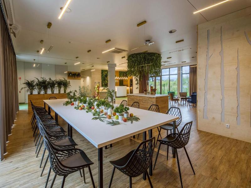 Bloom Hotel Airport Ok Ocie image