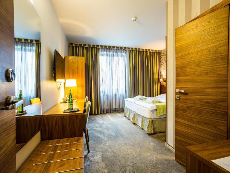 Wellness Hotel Lvnwe image