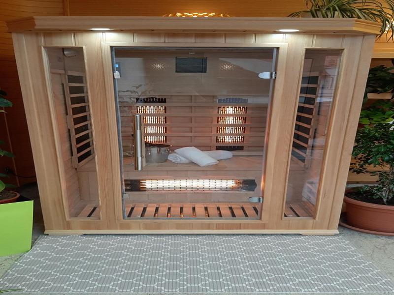 Wellness Hotel Lvnwe image