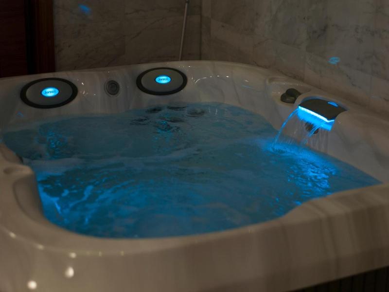 Wellness Hotel Lvnwe image