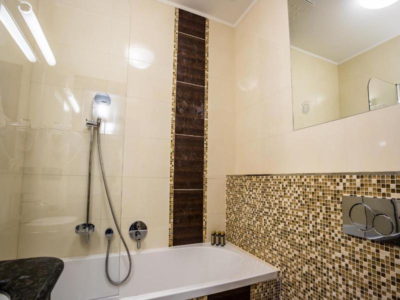 Wellness Hotel Lvnwe image