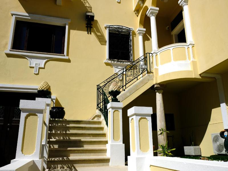 Yellow Inn Aveiro image