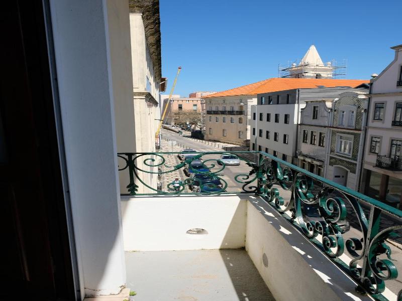 Yellow Inn Aveiro image