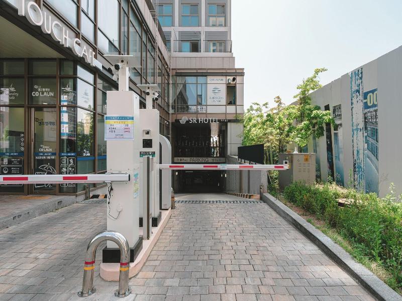 Sr Hotel Yeongjong image