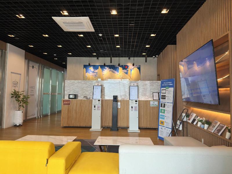 Sr Hotel Yeongjong image