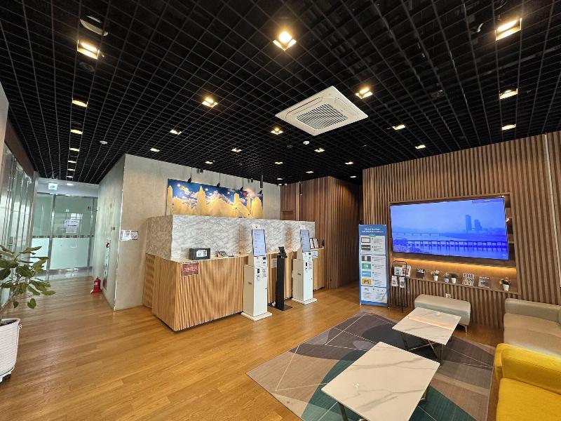 Sr Hotel Yeongjong image