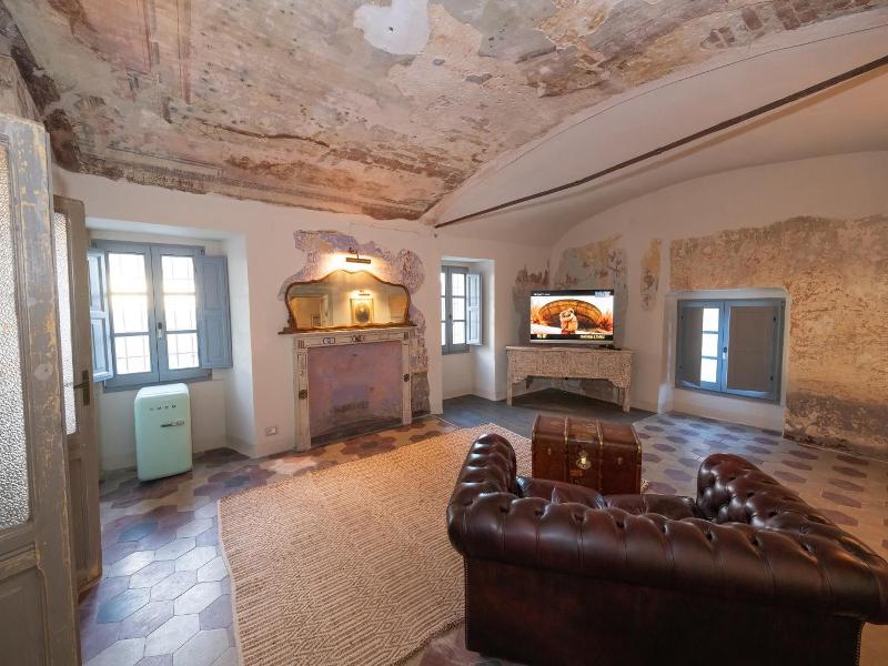 Palazzo Boyl 1840 image