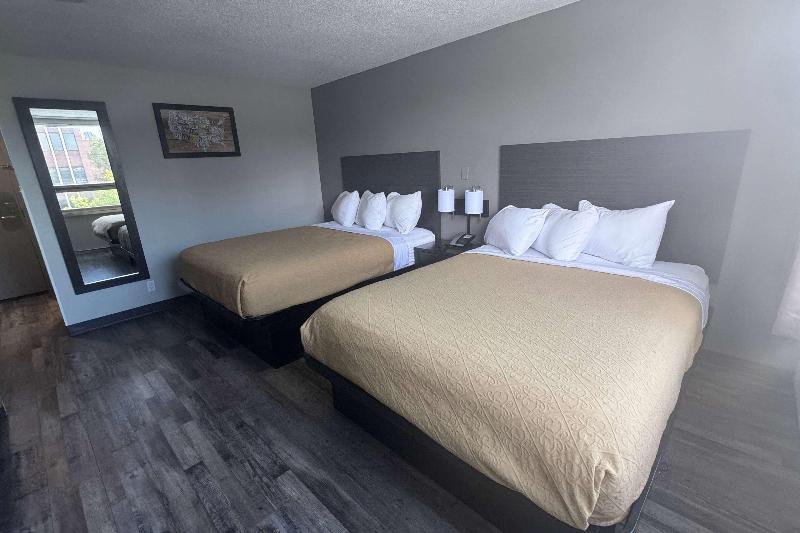 Baymont By Wyndham Great Falls City Center image