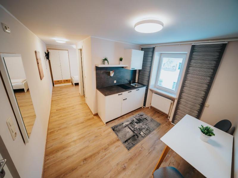 Hotel Leo image