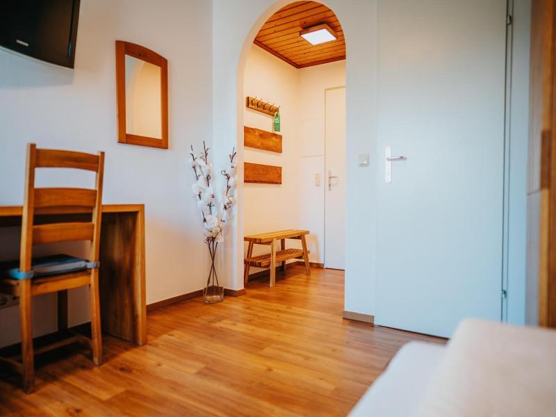 Hotel Leo image