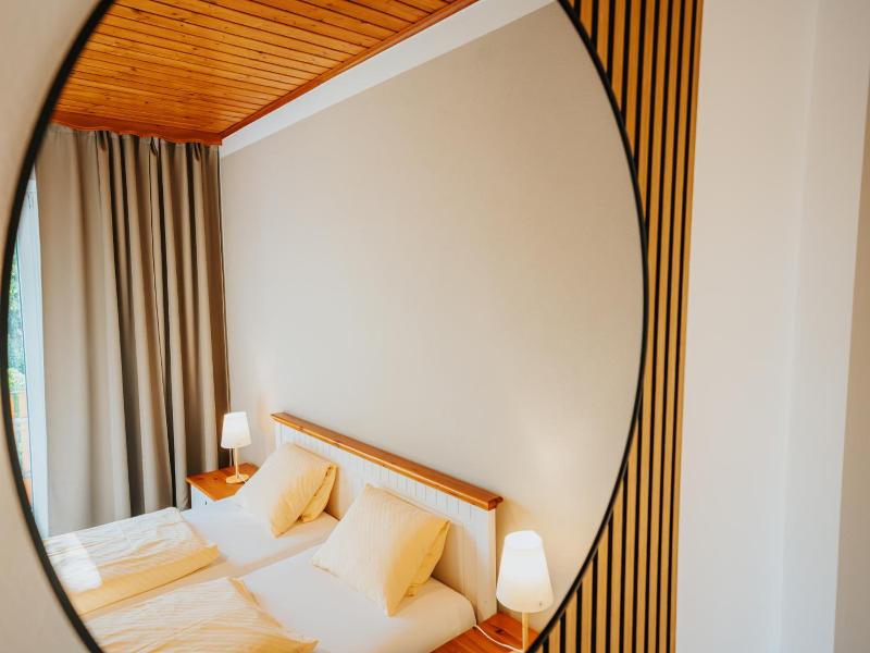 Hotel Leo image