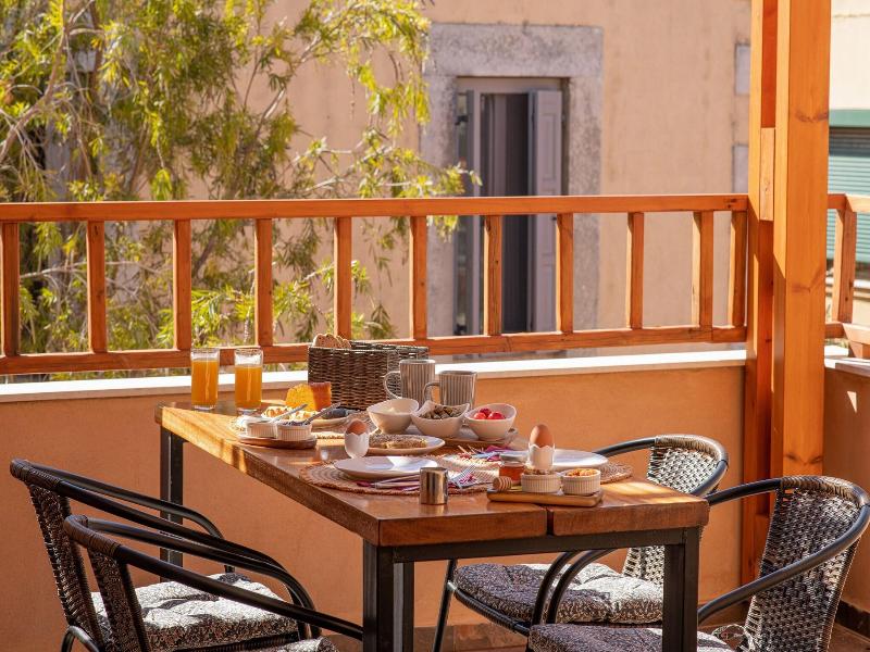 Carpe Diem Hotel image