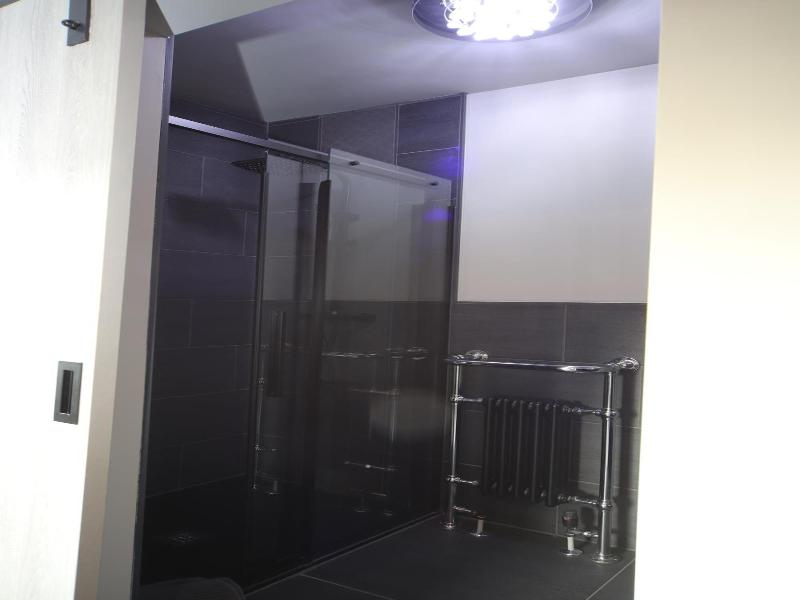 The Solo No 1 Bank Chambers image