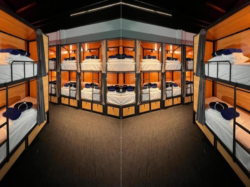 Capsuleaccom Hostel image