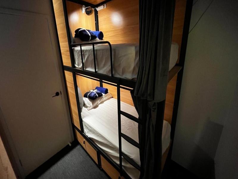 Capsuleaccom Hostel image