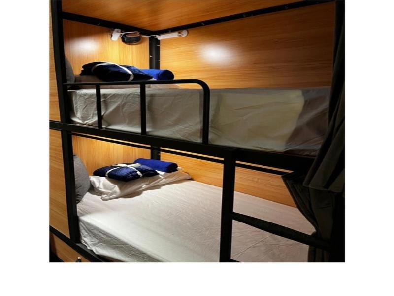 Capsuleaccom Hostel image