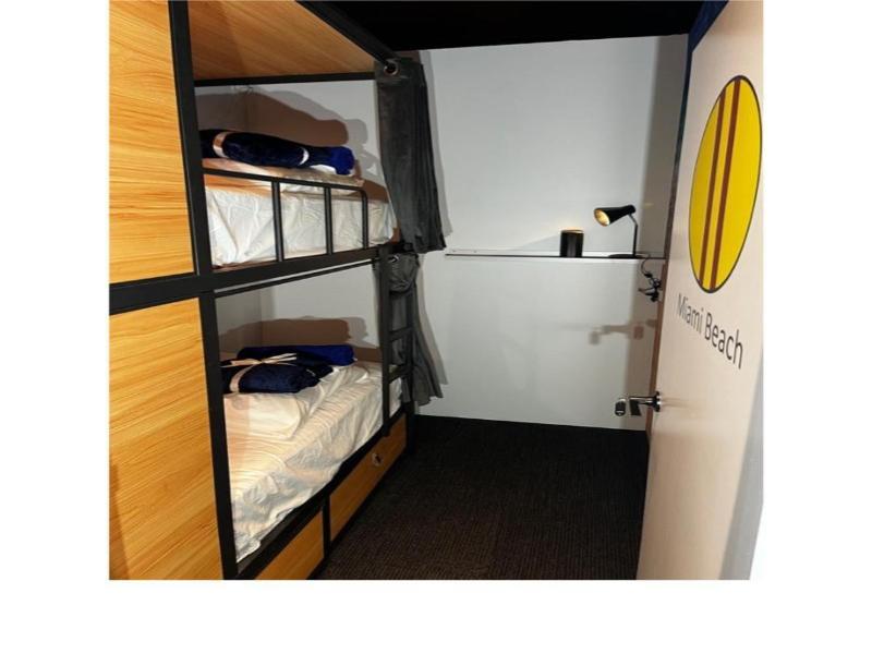Capsuleaccom Hostel image