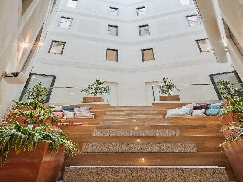 Latroupe Prado Hostel image