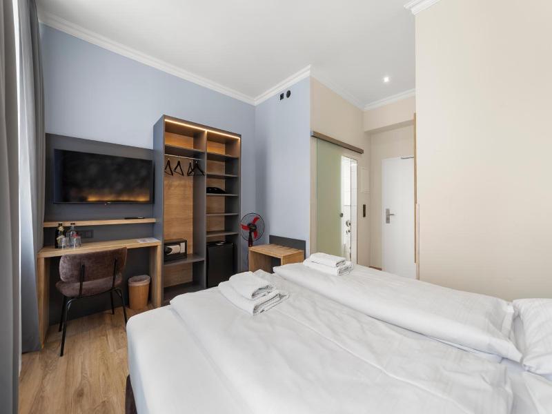 Sona Boutique Hotel image