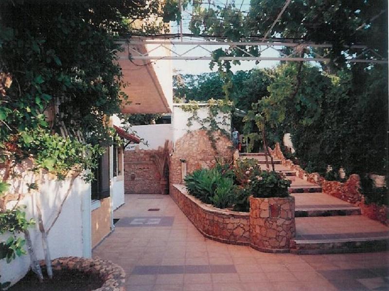 Iliostasi Beach Apts image