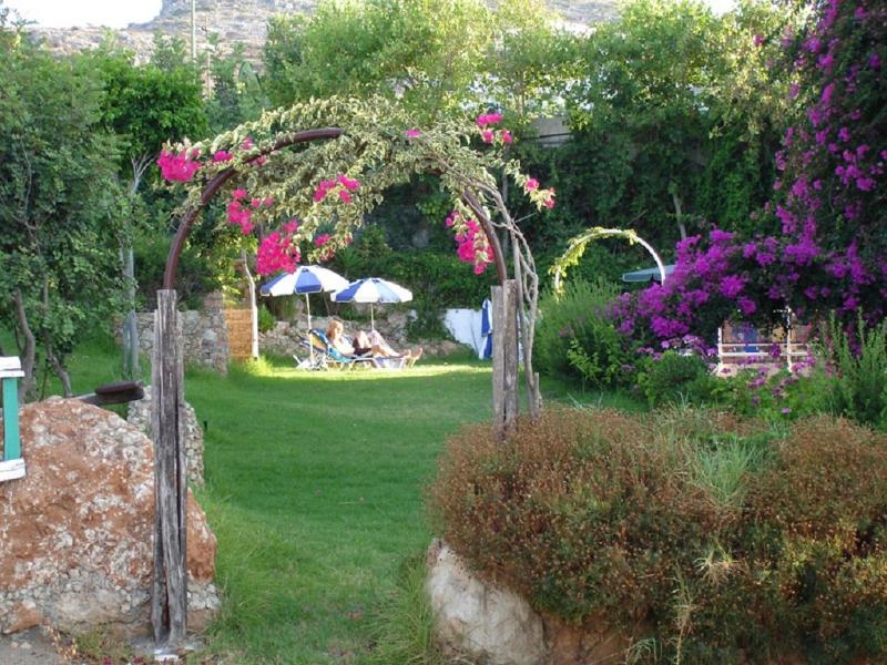 Iliostasi Beach Apts image