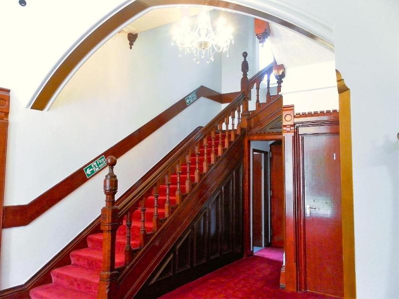 The Elmsleigh Suite At Claremont Hotel image