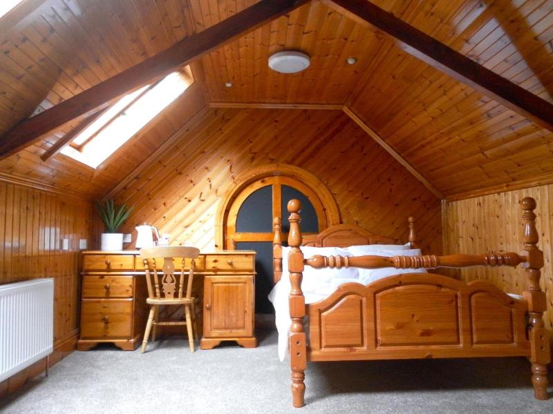 The Elmsleigh Suite At Claremont Hotel image