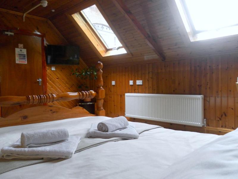 The Elmsleigh Suite At Claremont Hotel image