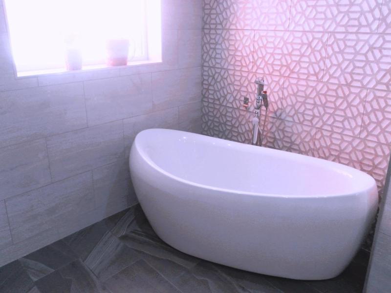 The Elmsleigh Suite At Claremont Hotel image