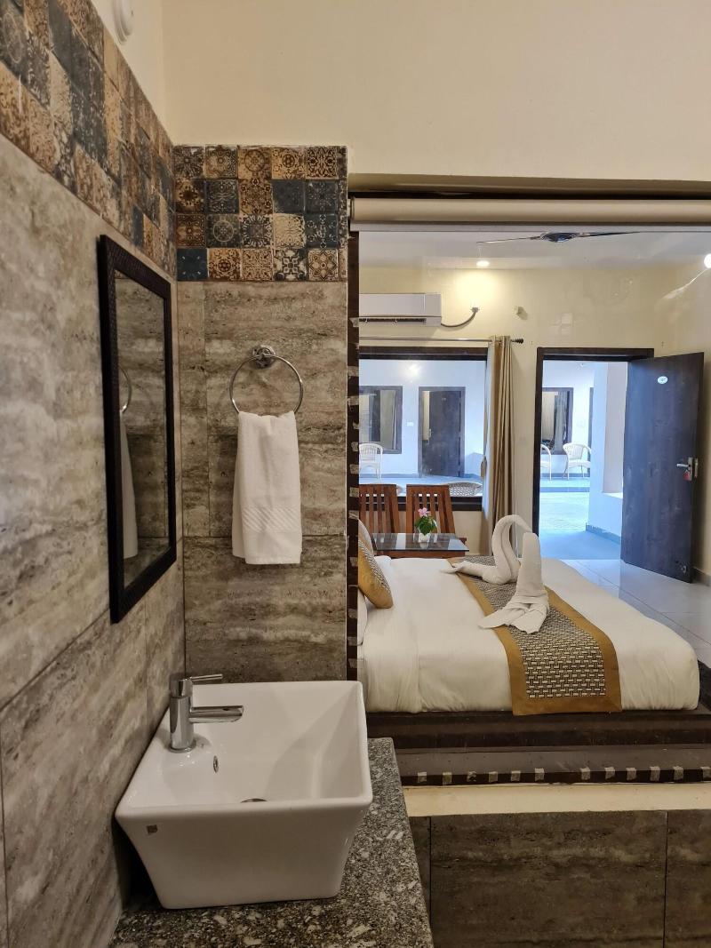 Vow Resorts And Spa image