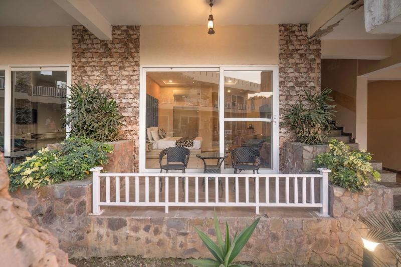 Vow Resorts And Spa image