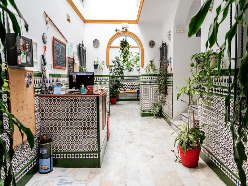 Hostel Triana Backpackers image