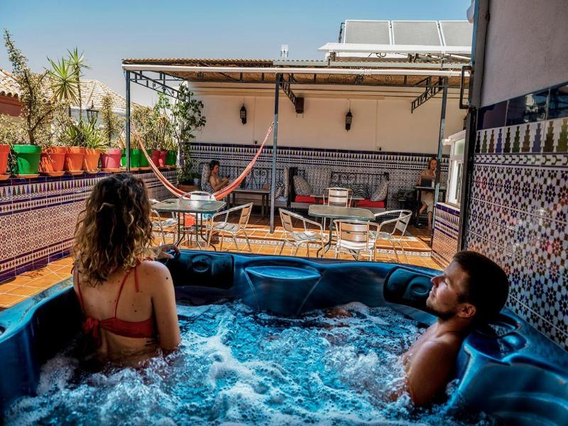 Hostel Triana Backpackers image