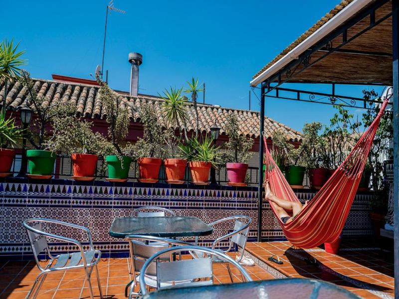 Hostel Triana Backpackers image