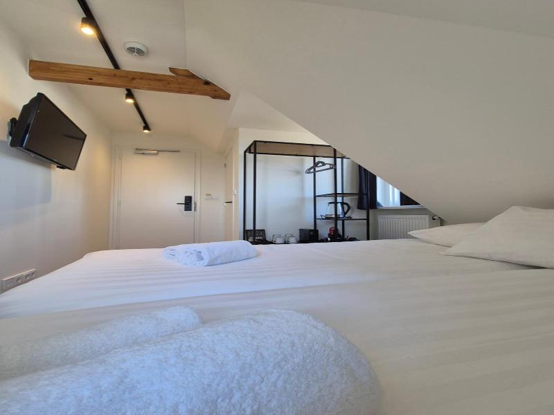 Hotel Den Burg image