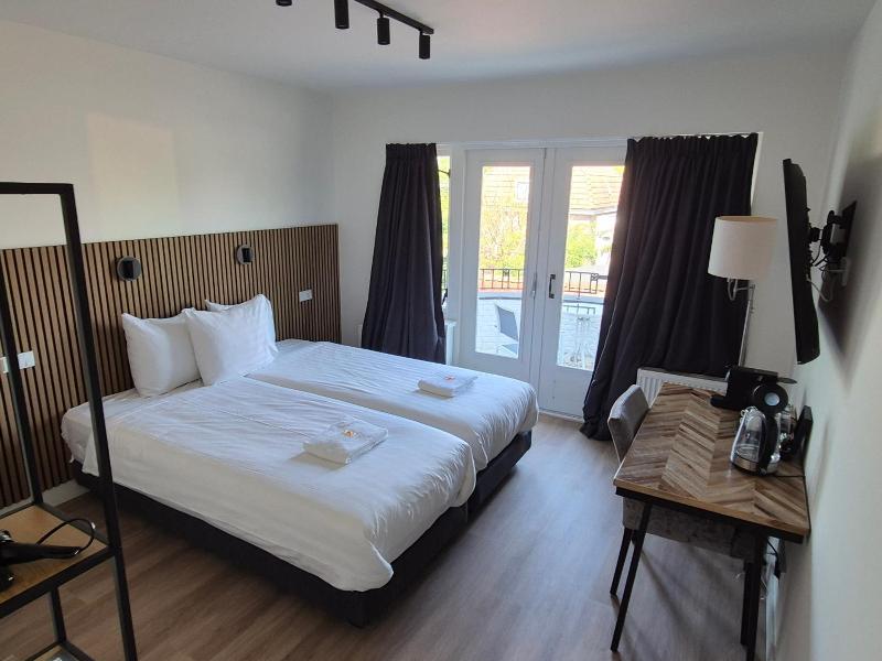 Hotel Den Burg image