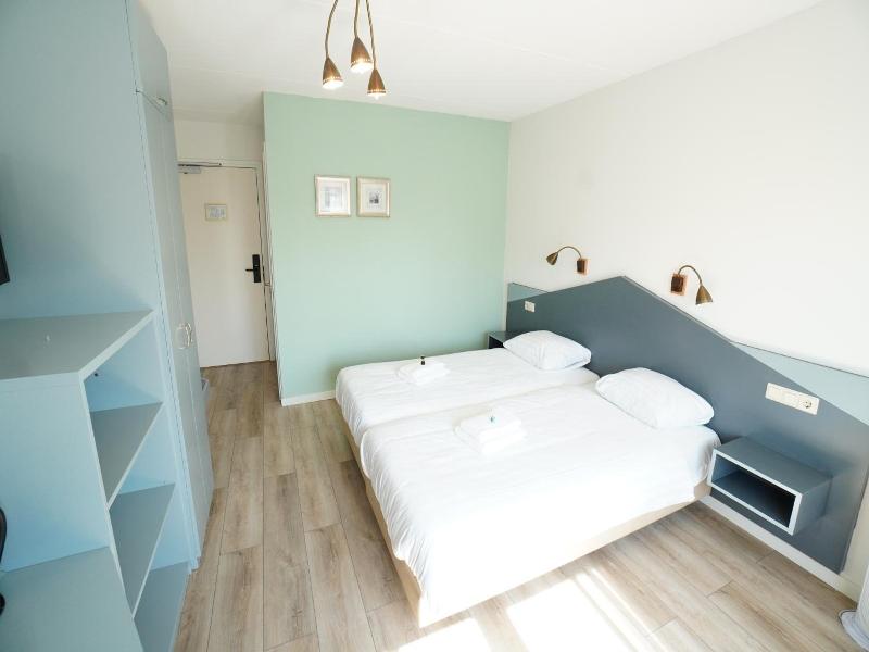 Hotel Den Burg image